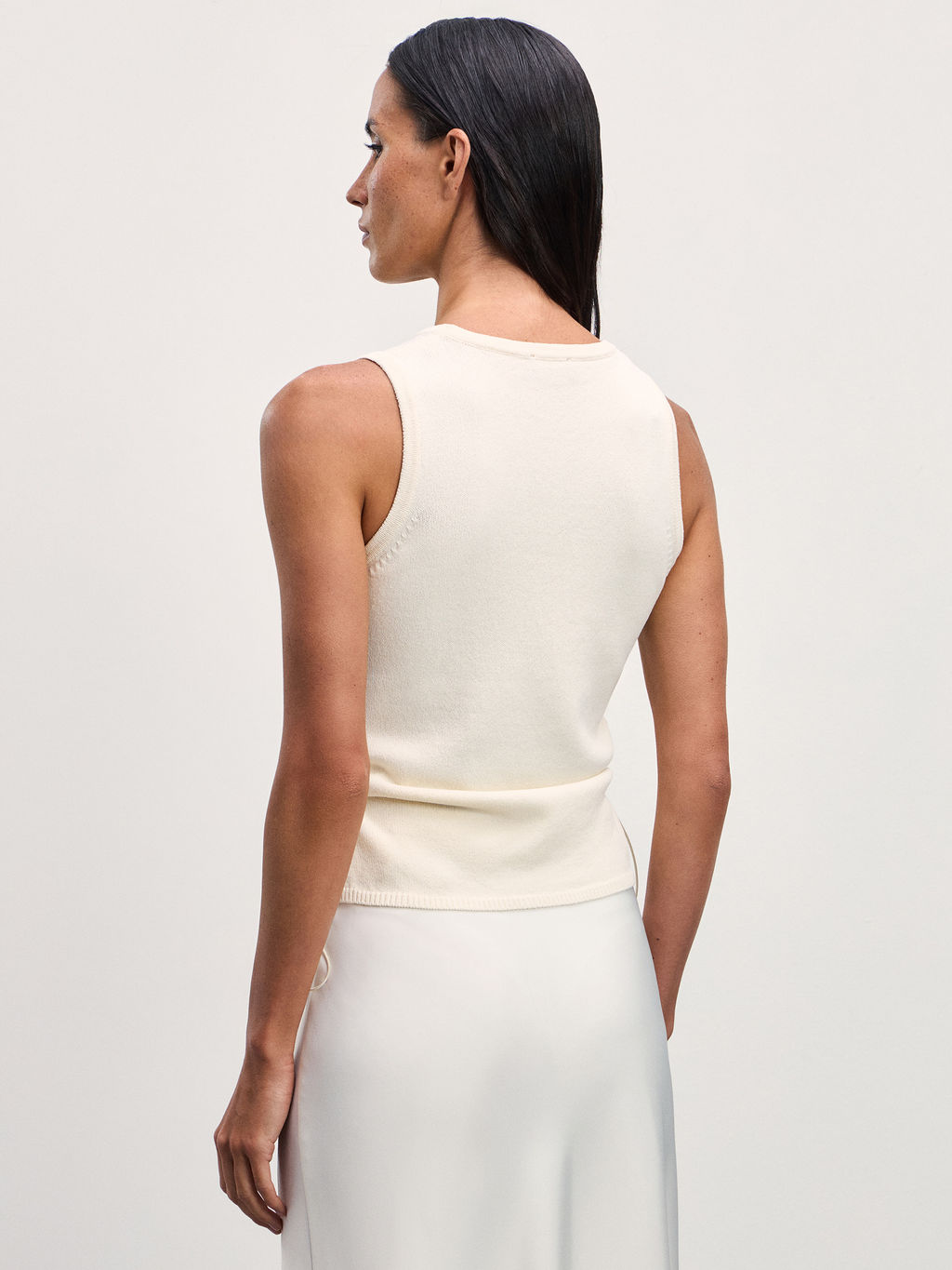 Вязаная майка с вырезами на талии / Zarina  фото 5