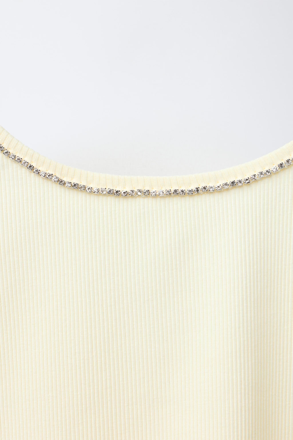 RIBBED T-SHIRT WITH JEWELS