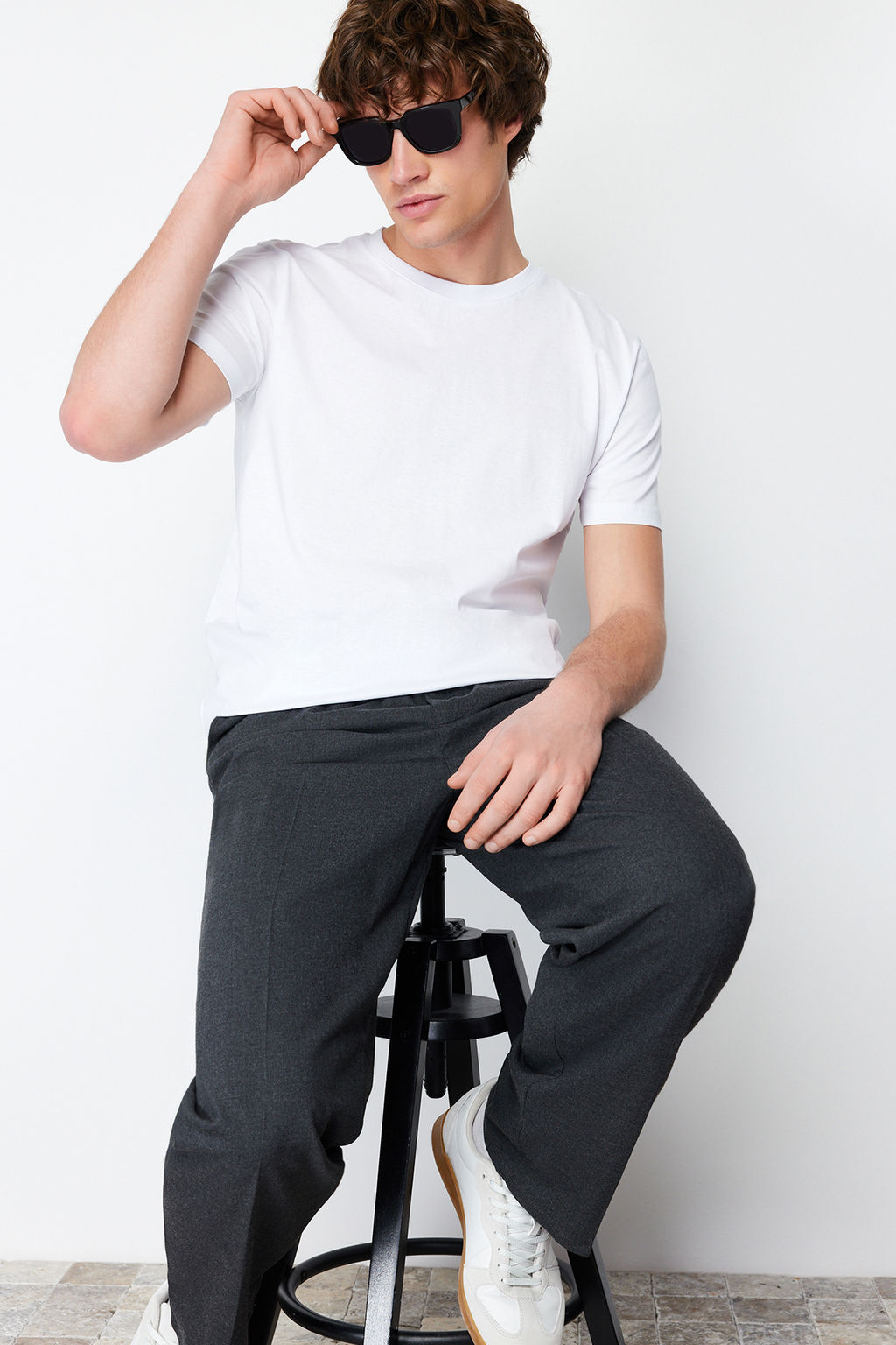 TRENDYOL MAN Siyah Basic %100 Pamuklu Regular/Normal Kesim Bisiklet Yaka T-Shirt TMNSS21TS0808 - Trendyolmilla фото 15