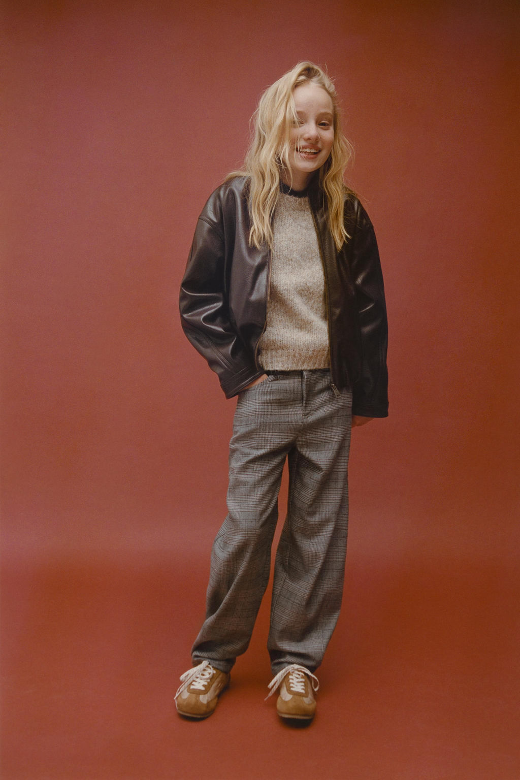 WARM CHECK BARREL TROUSERS - Zara фото 5