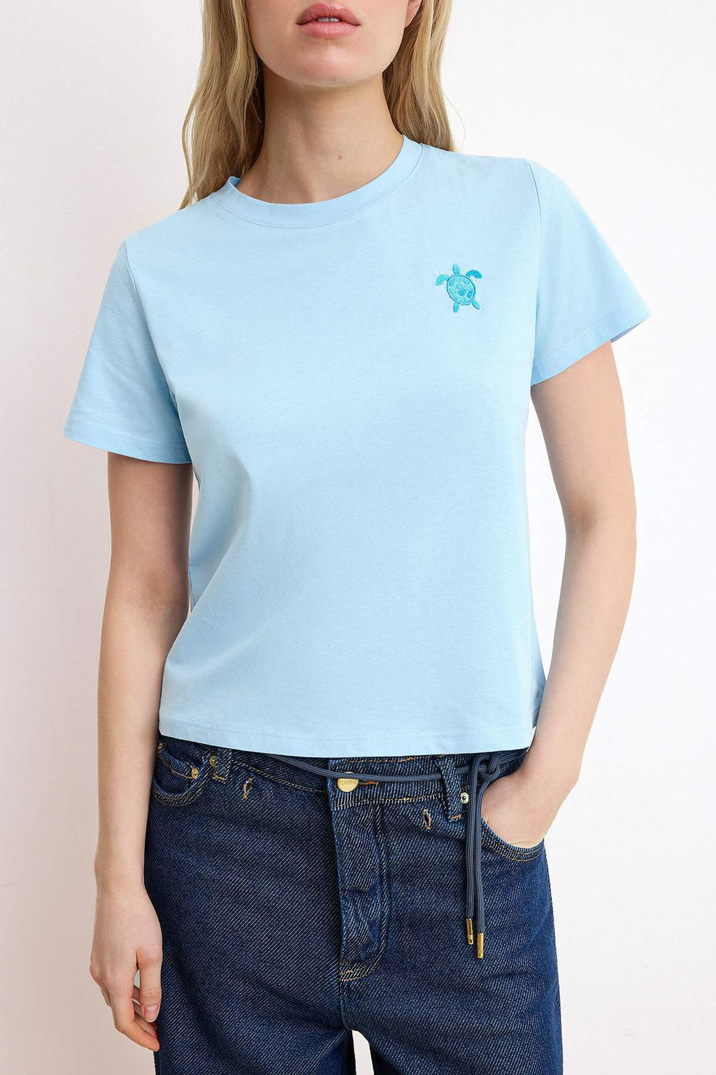 Ac?k Mavi Bask?l? Regular/Normal Kal?p K?sa Kollu %100 Pamuk Orme T-Shirt TWOSS26TS00124 - Trendyolmilla фото 3