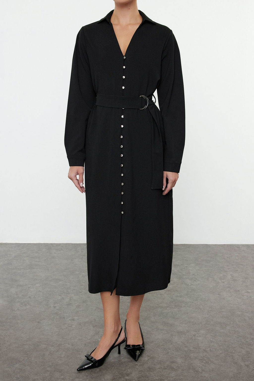 TRENDYOLMILLA Siyah Kusakl? Maxi Dugme Detayl? Dokuma Elbise TWOAW25EL00479  фото 3