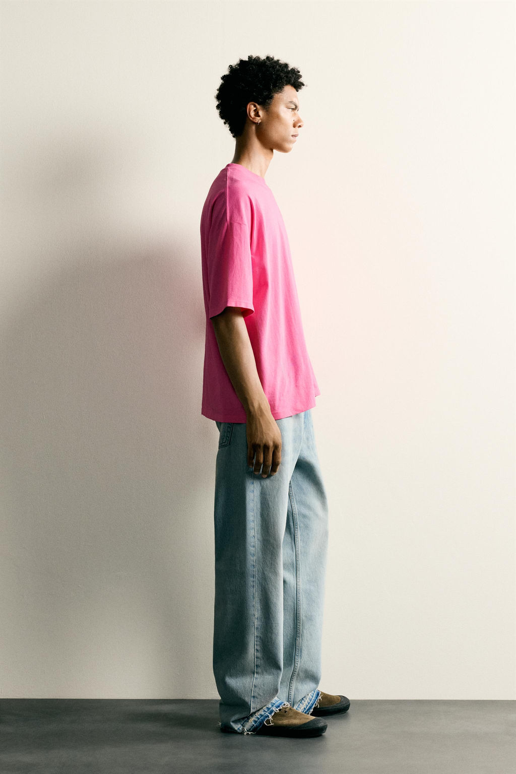 CAMISETA LAVADA RELAXED FIT B?SICA / Fucsia Oscuro - Zara фото 4