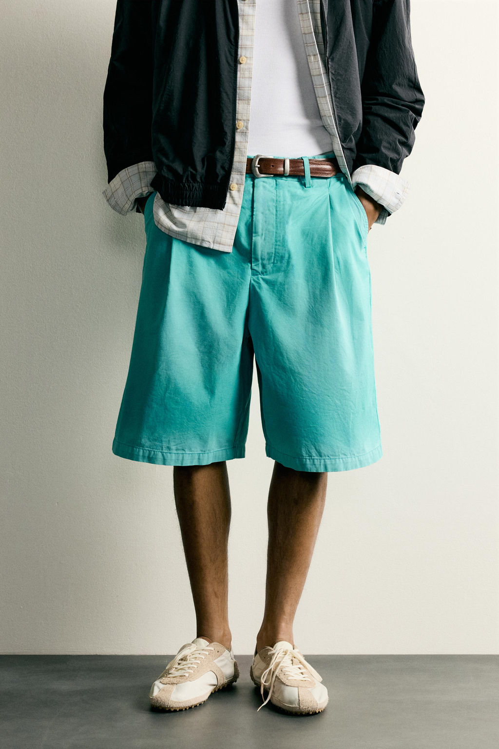 BERMUDA LAVADA RELAXED FIT PLIEGUES / Turquesa - Zara фото 2