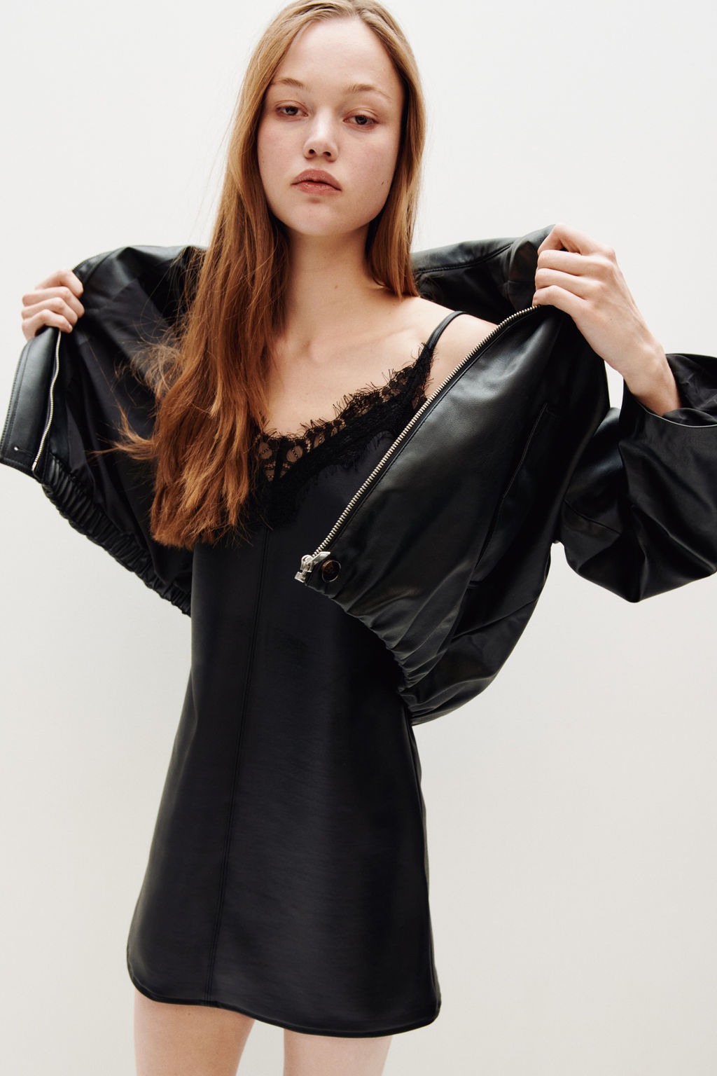 Vestido de tirantes finos con ribete de encaje - H&m фото 2