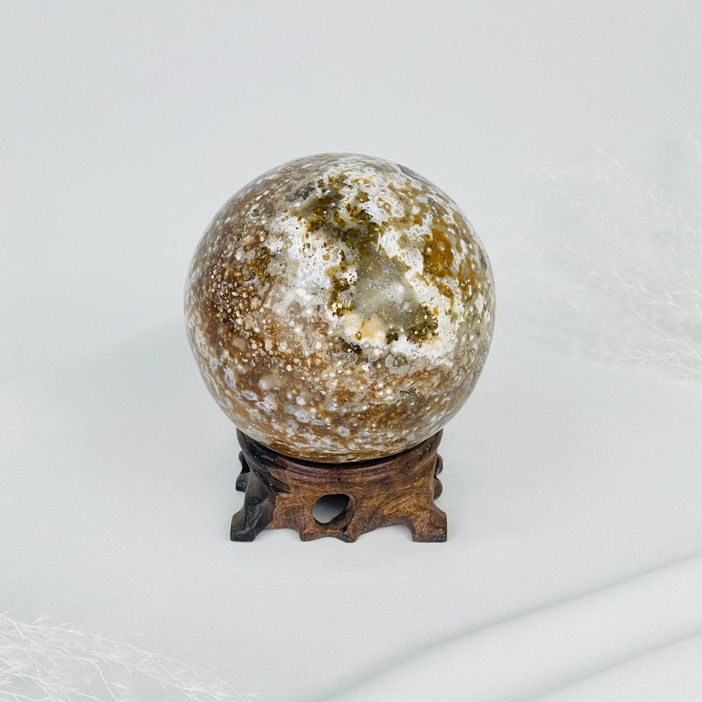 Шар из океанической Яшмы