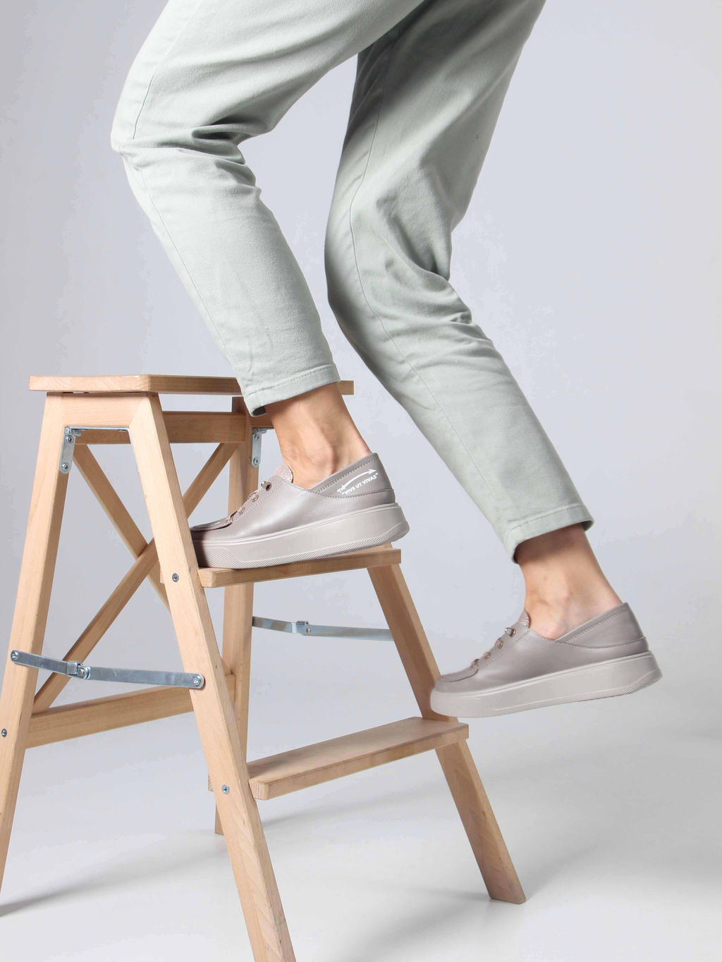 Кеды 163.LusiR2la. Латте астана