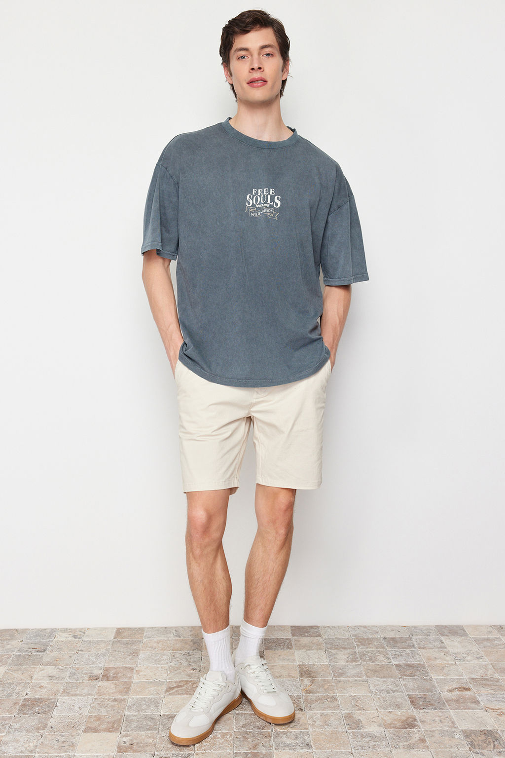 TRENDYOL MAN Antrasit Unisex Oversize/Genis Kesim Soluk Efektli Kartal Bask?l? %100 Pamuk T-Shirt TMNSS24TS00006 - Trendyolmilla фото 7