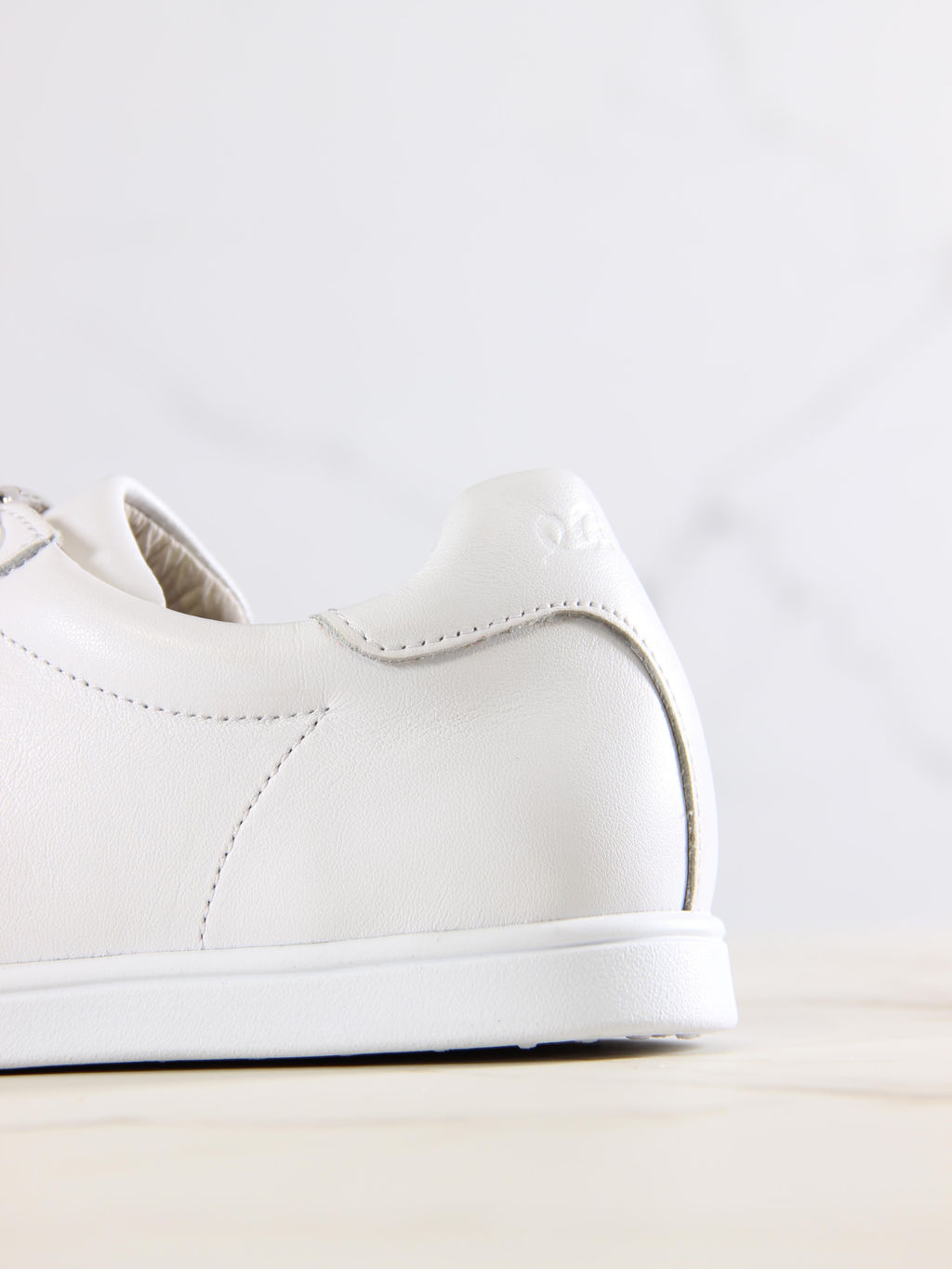 Кеды босоногие кожаные 189.астиw.Белый