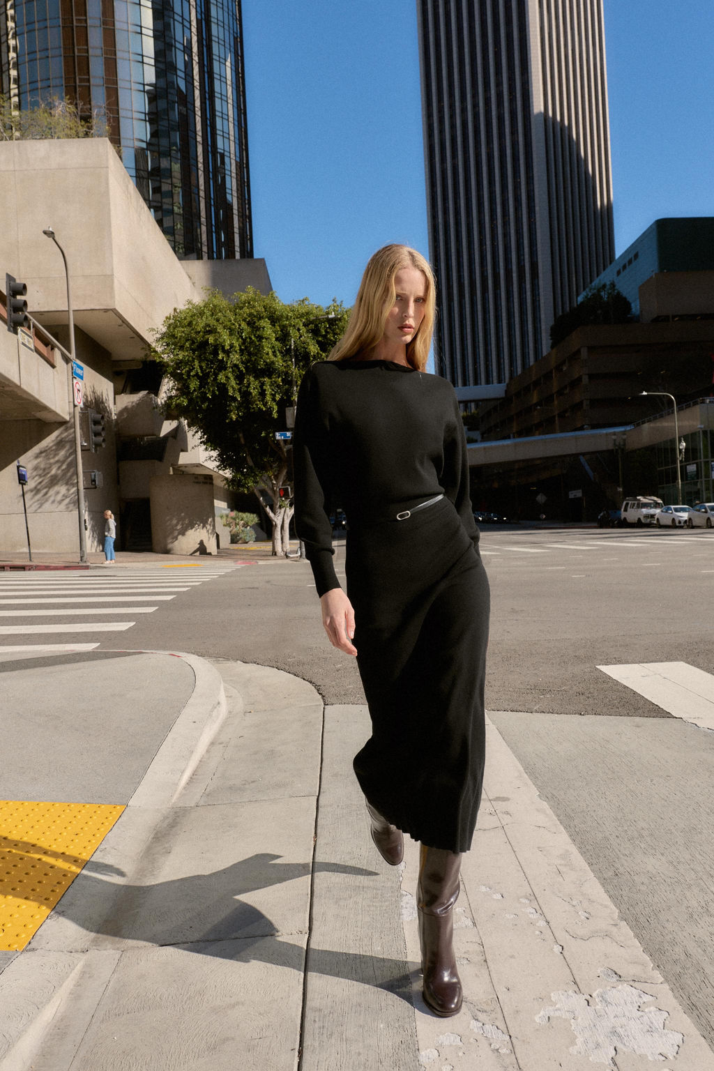 BELTED MIDI DRESS - Zara фото 2
