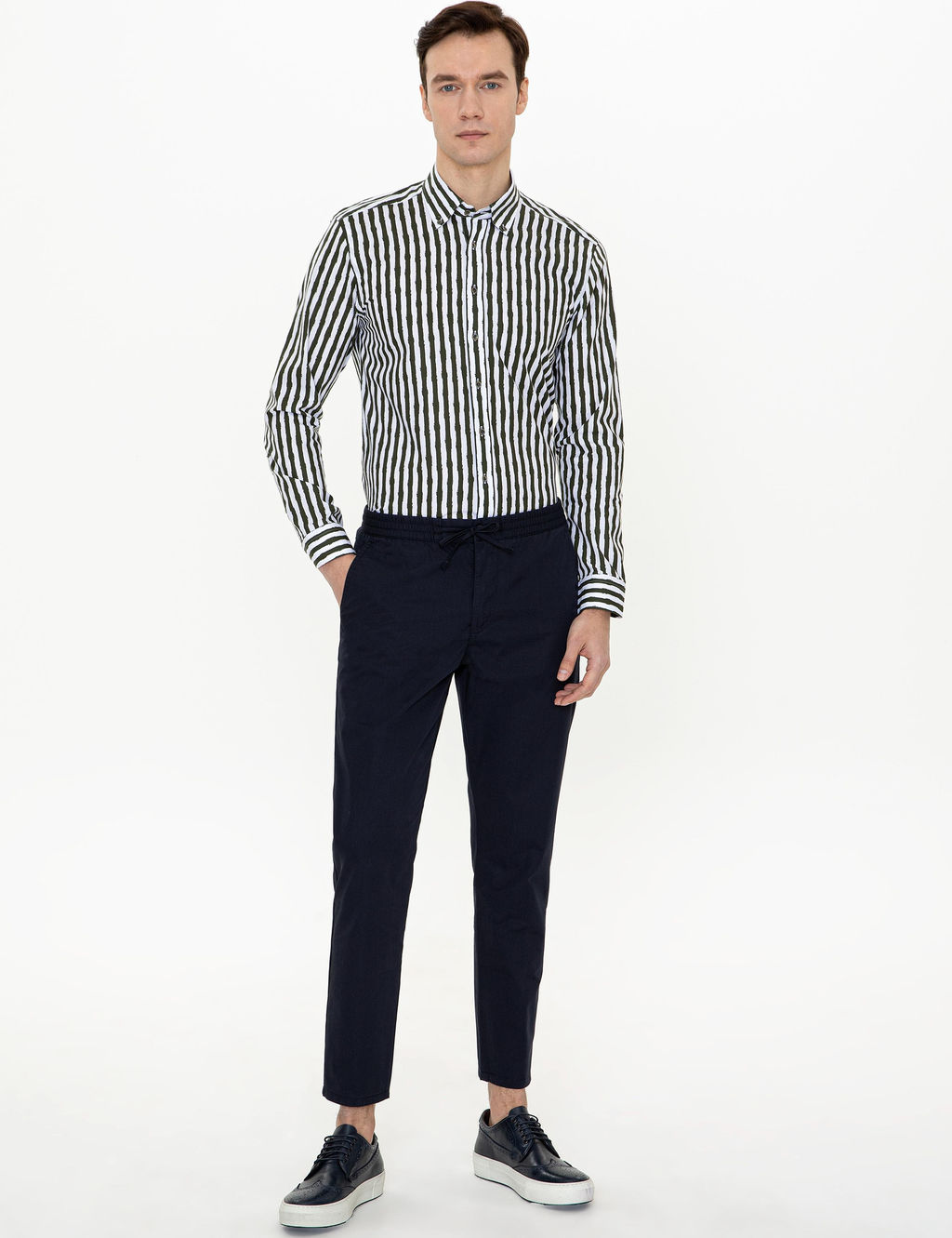 Рубашка приталенного кроя с длинным рукавом цвета хаки - Cacharel фото 5