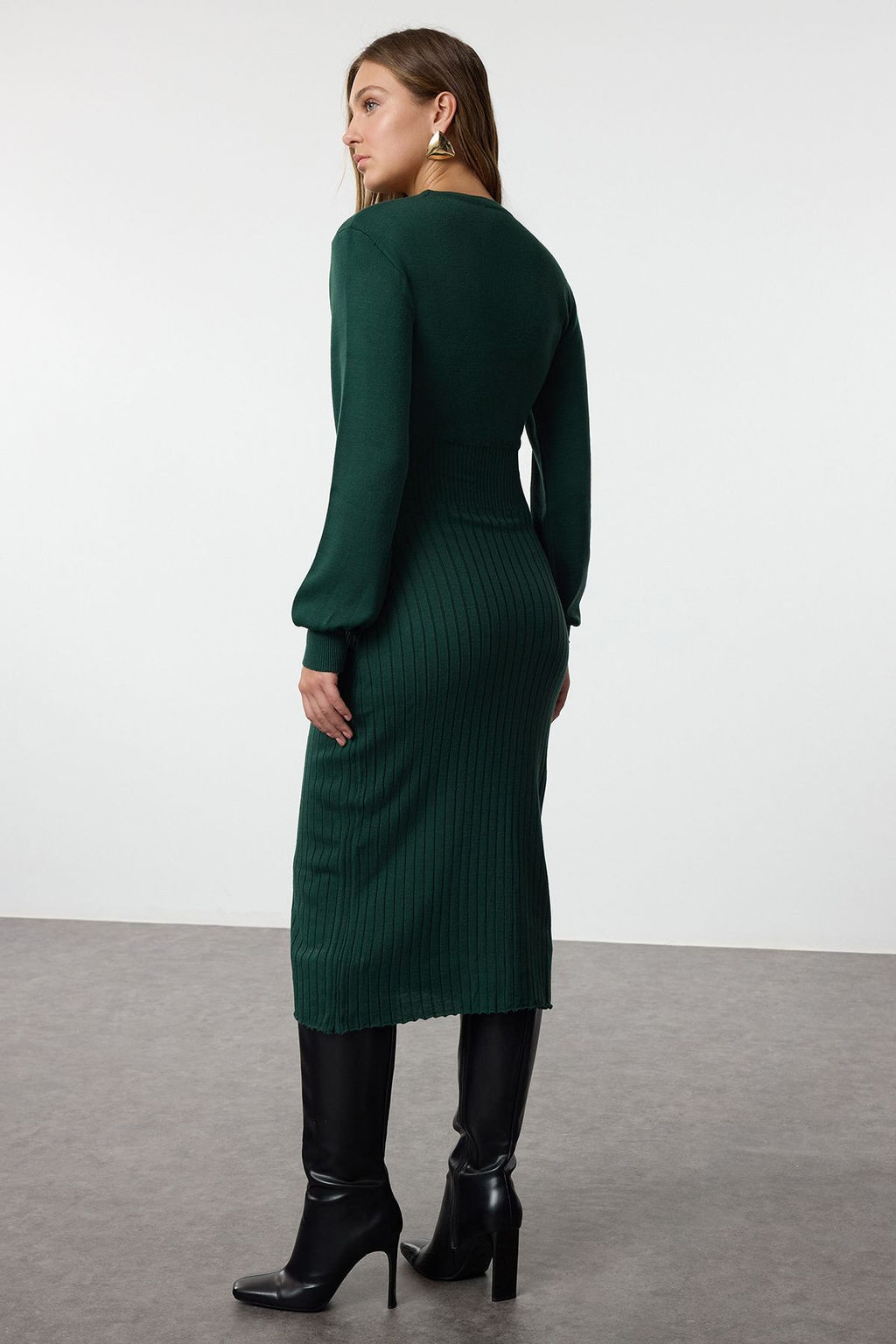 TRENDYOLMILLA Siyah Midi Triko A-Line Formda Elbise TWOAW25EL00023  фото 5