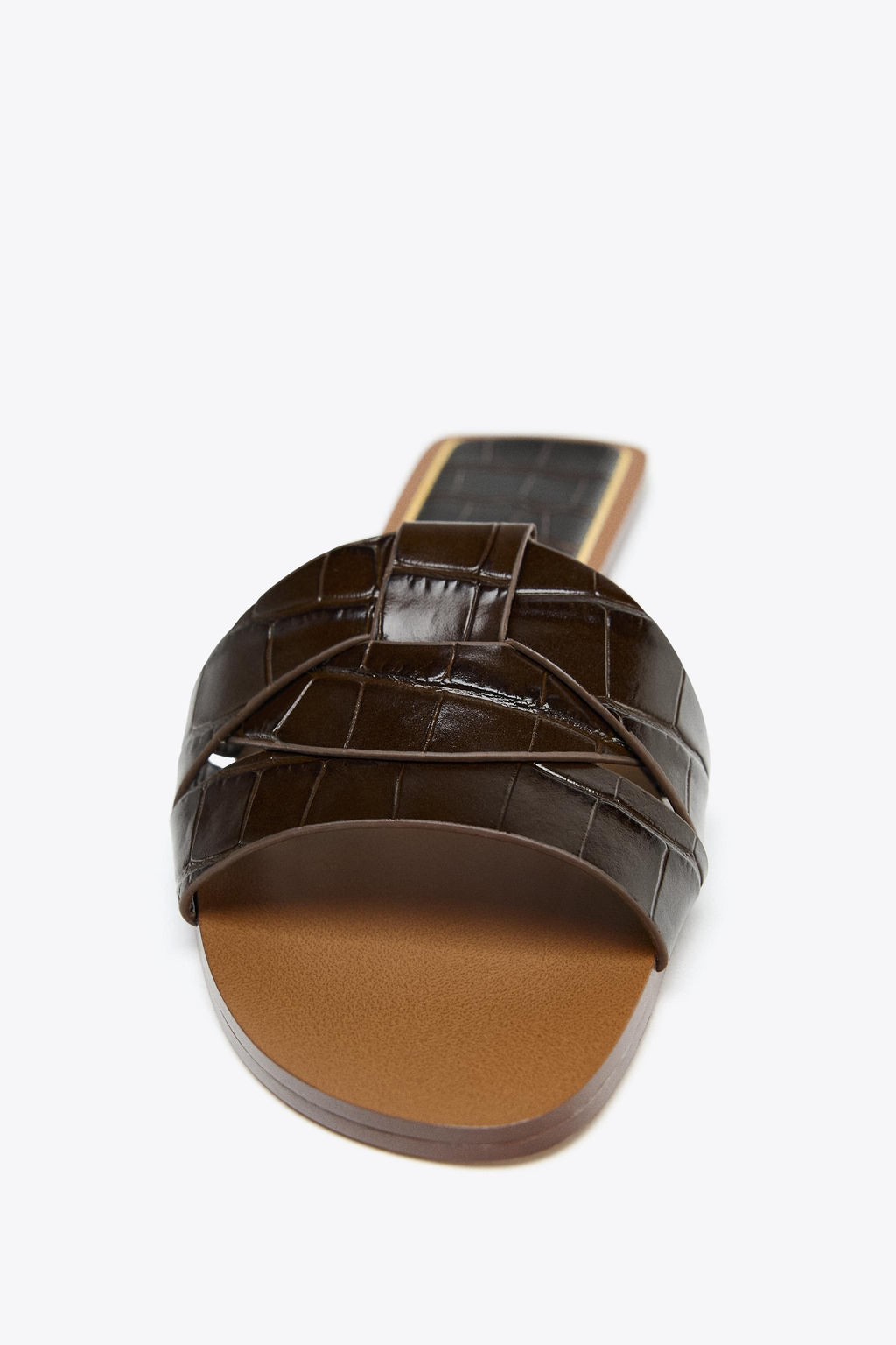 FLAT EMBOSSED LEATHER SANDALS - Zara фото 15