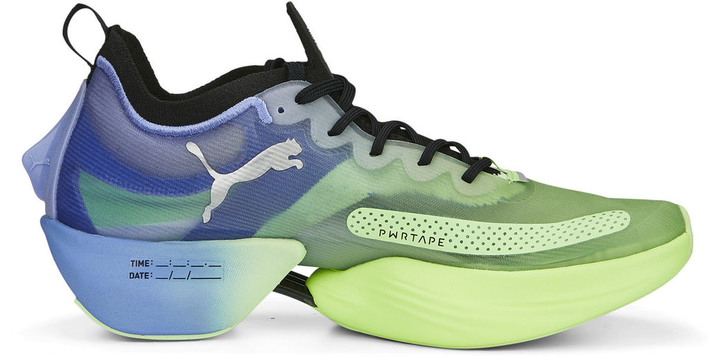 Кроссовки женские