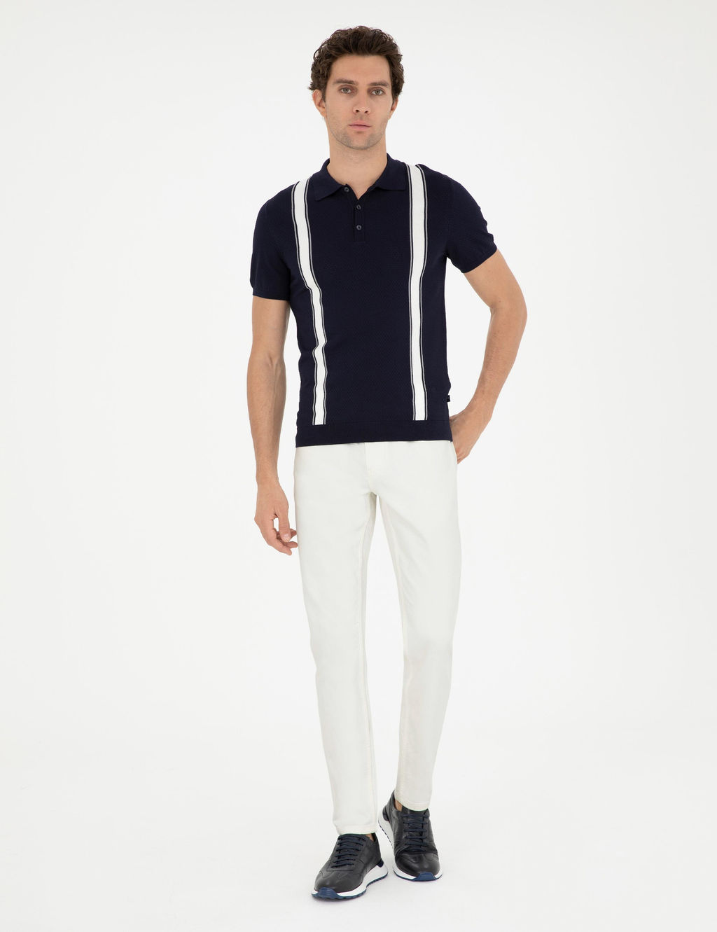 Темно-синяя трикотажная футболка узкого кроя с воротником-поло - Cacharel фото 4