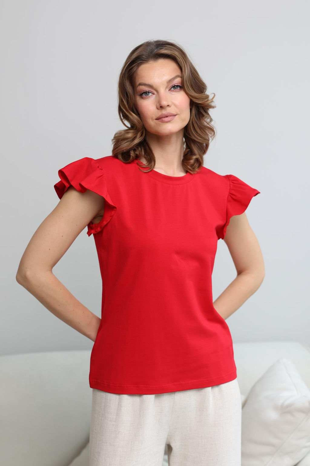 Футболка с рукавами- крылышками