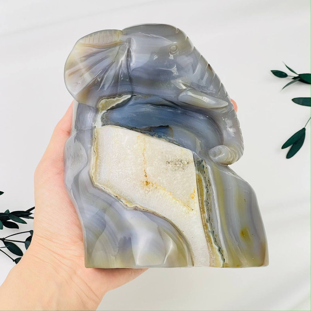 Слон резной из камня Агат серый с жеодой - Радуга самоцветов фото 5