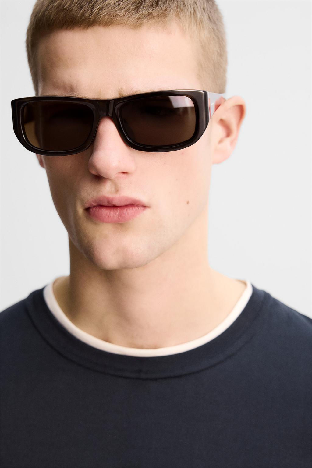 LIMITED EDITION CONTRAST NECK T-SHIRT - Zara фото 9