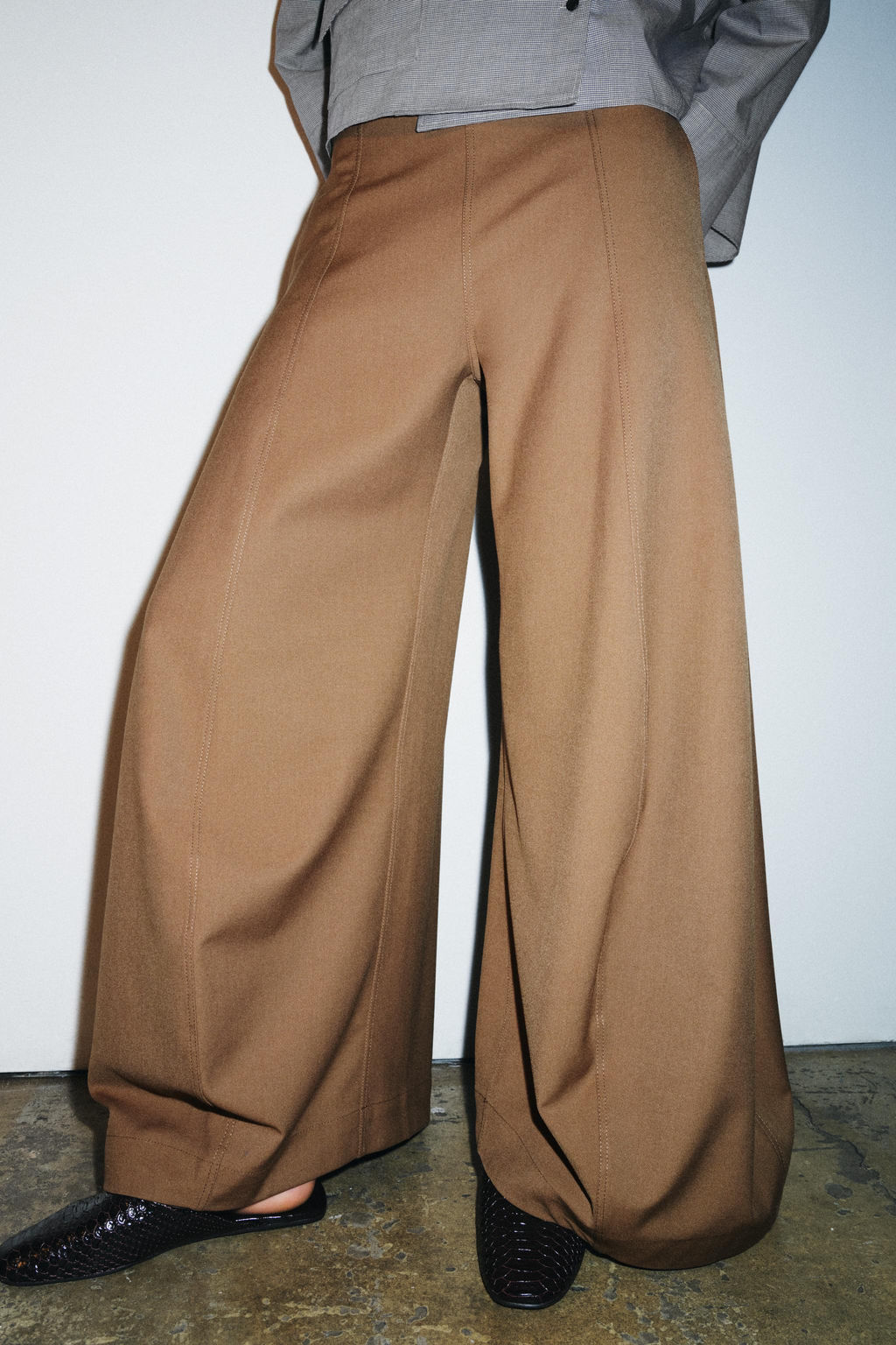 ZW COLLECTION VOLUME WIDE-LEG TROUSERS - Zara фото 10