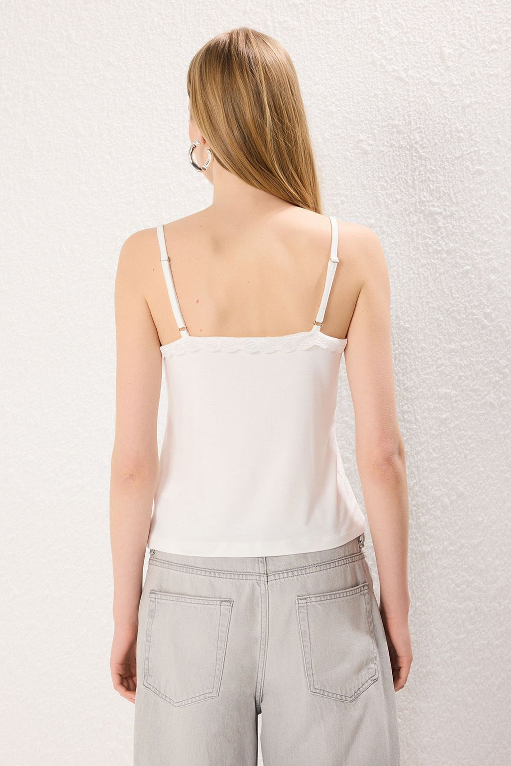 Ekru Dantel Detayl? Regular/Normal Kal?p Ask?l? Orme Atlet TWOSS25AL00046