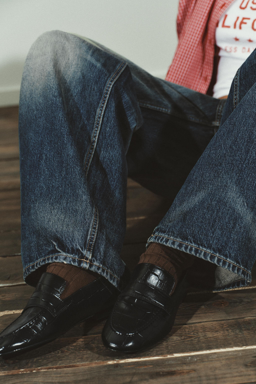 EMBOSSED FLAT LOAFERS - Zara фото 2