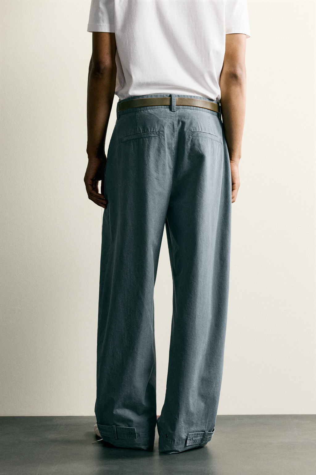 PANTAL?N LAVADO RELAXED FIT TRABILLAS / Verde azul