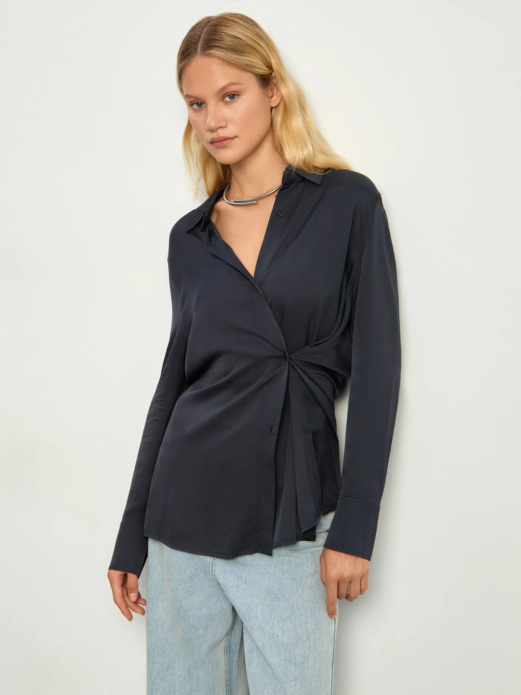 Рубашка однотонная - Emka фото 2