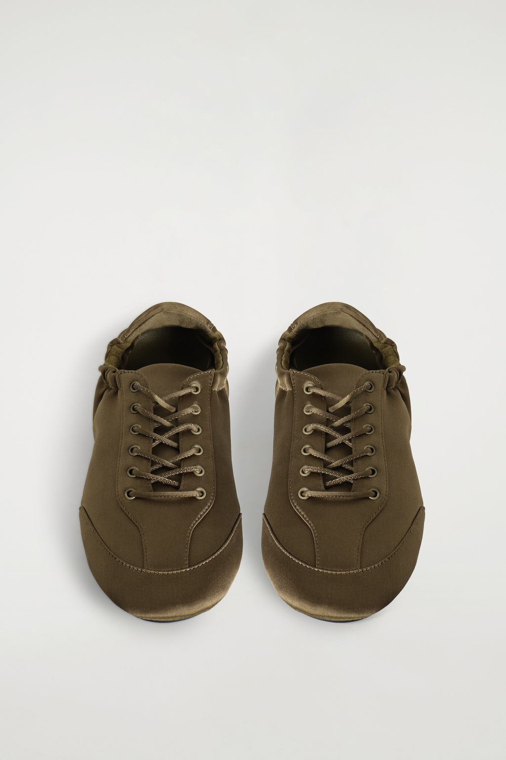ZAPATILLAS BAILARINAS SATINADAS CON ANTE - H&m фото 7