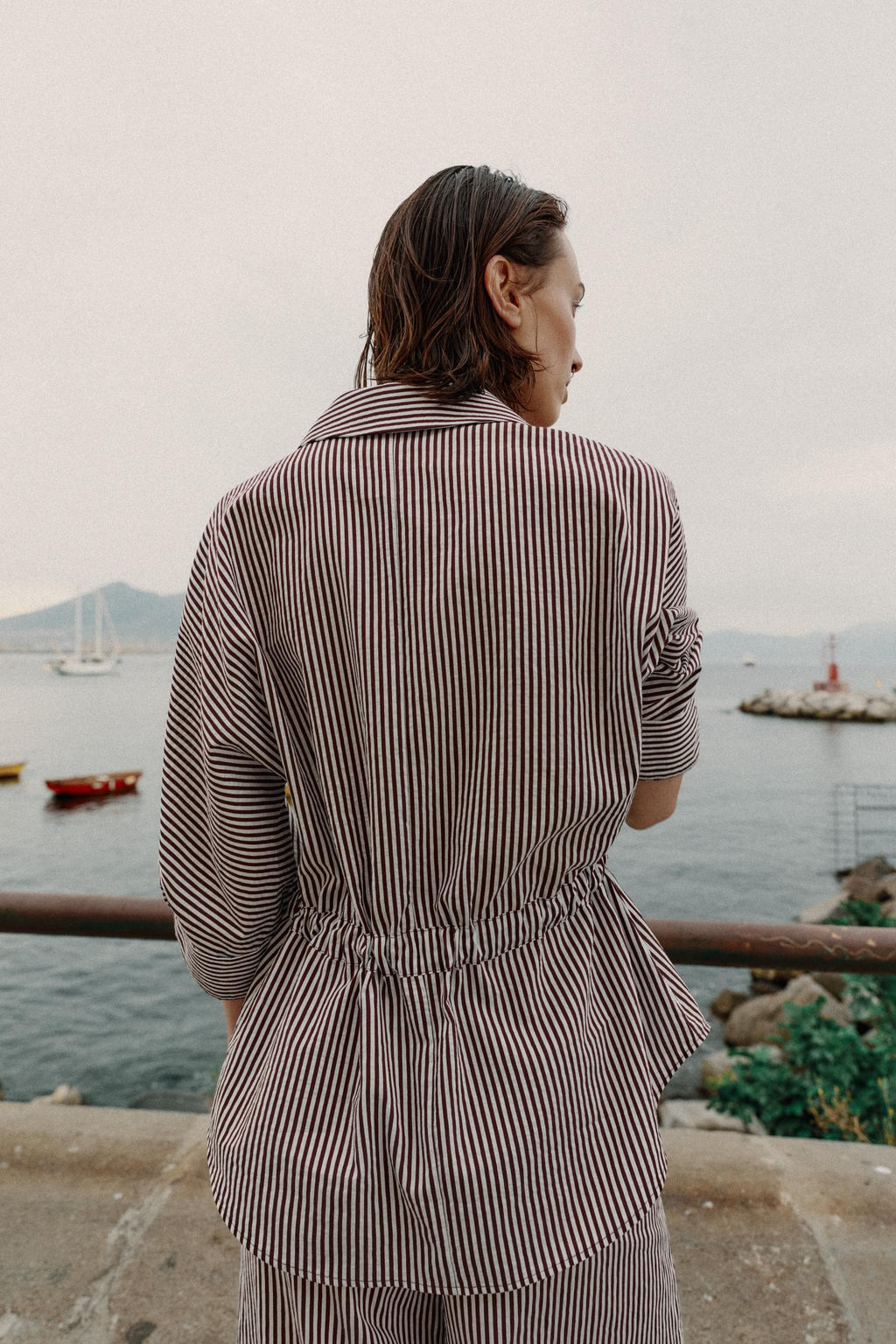 CAMISA SAFARI RAYAS / marron/blanco