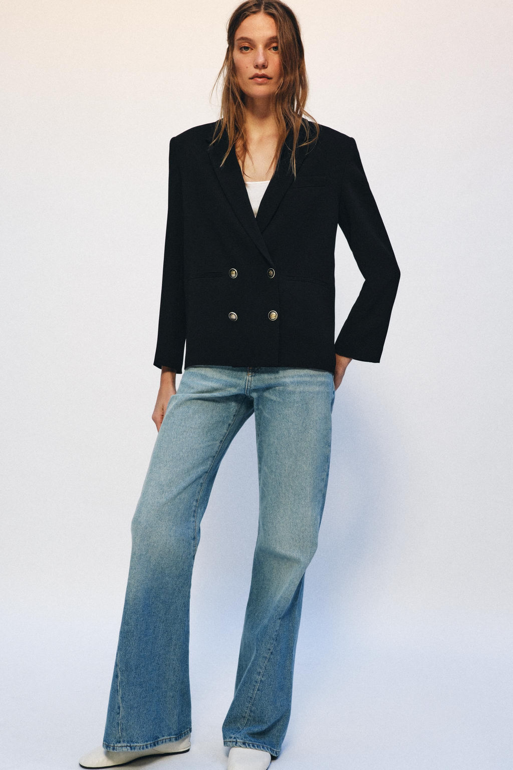 JEANS ZW COLLECTION RELAXED FLARE TIRO BAJO / Azul medio - Zara фото 4