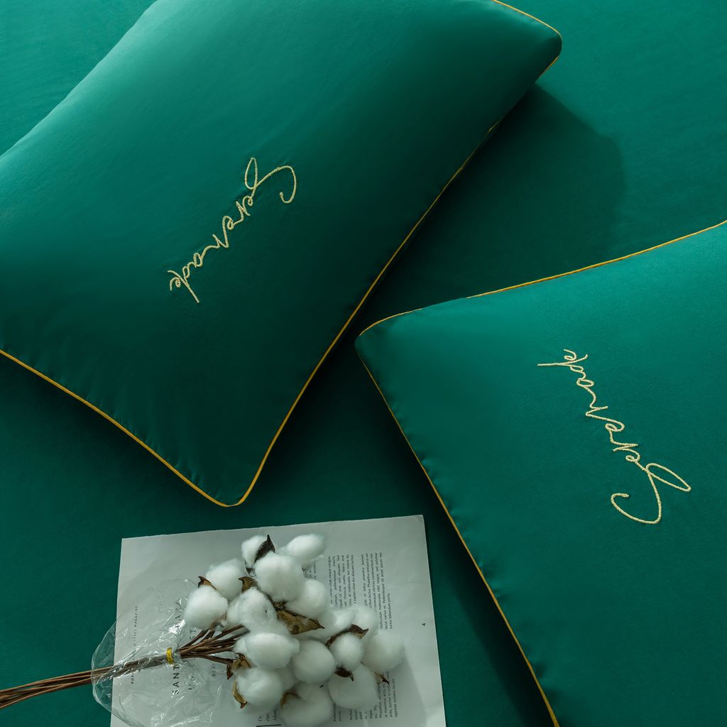 Комплект постельного белья Однотонный Сатин Вышивка на резинке CHR049 160*200*35/Евро/4 Наволочки - Ситрейд фото 10