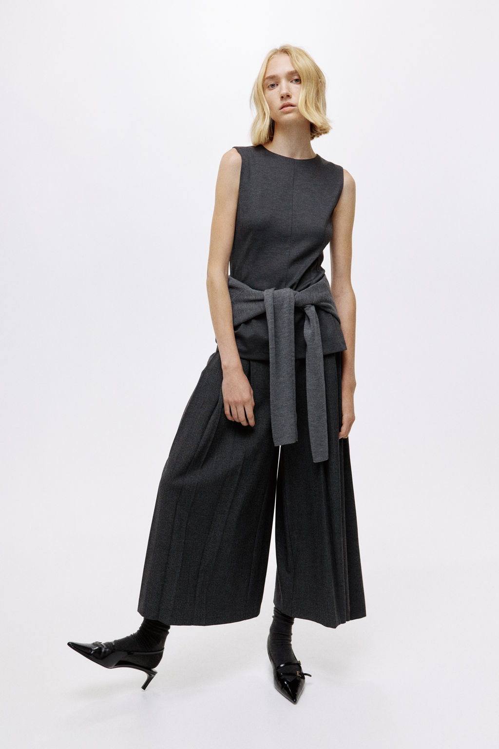 Top en punto roma con peplum - H&m фото 3