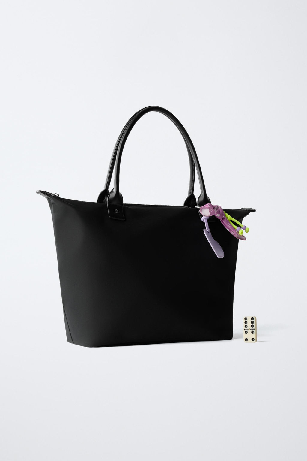 SHOPPER NYLON CHARM CORAZ?N / Negro - Zara фото 5