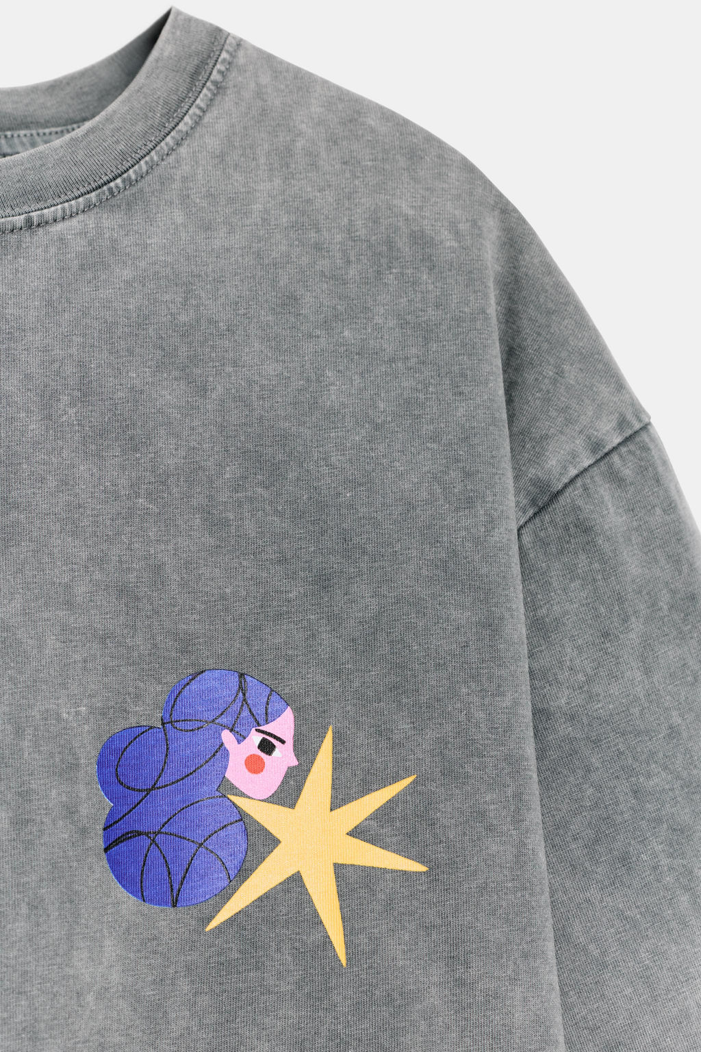 CAMISETA EFECTO LAVADO ESTAMPADO AGUSTINA SHUAN / Gris - Zara фото 5