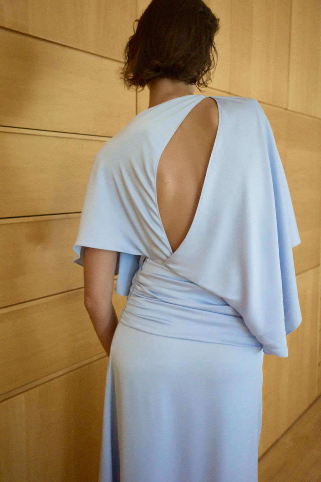 VESTIDO SATINADO ASIM?TRICO CAPA / Azul claro - Zara фото 3