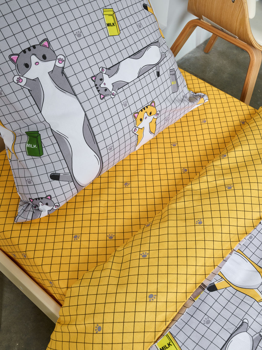 Постельное белье детское поплин без молнии с 1 наволочкой - Кот-батон 1,5 сп. (1 нав.70x70)