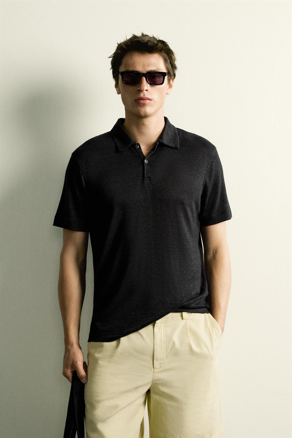 POLO REGULAR FIT C??AMO - VISCOSA / Negro - Zara фото 2