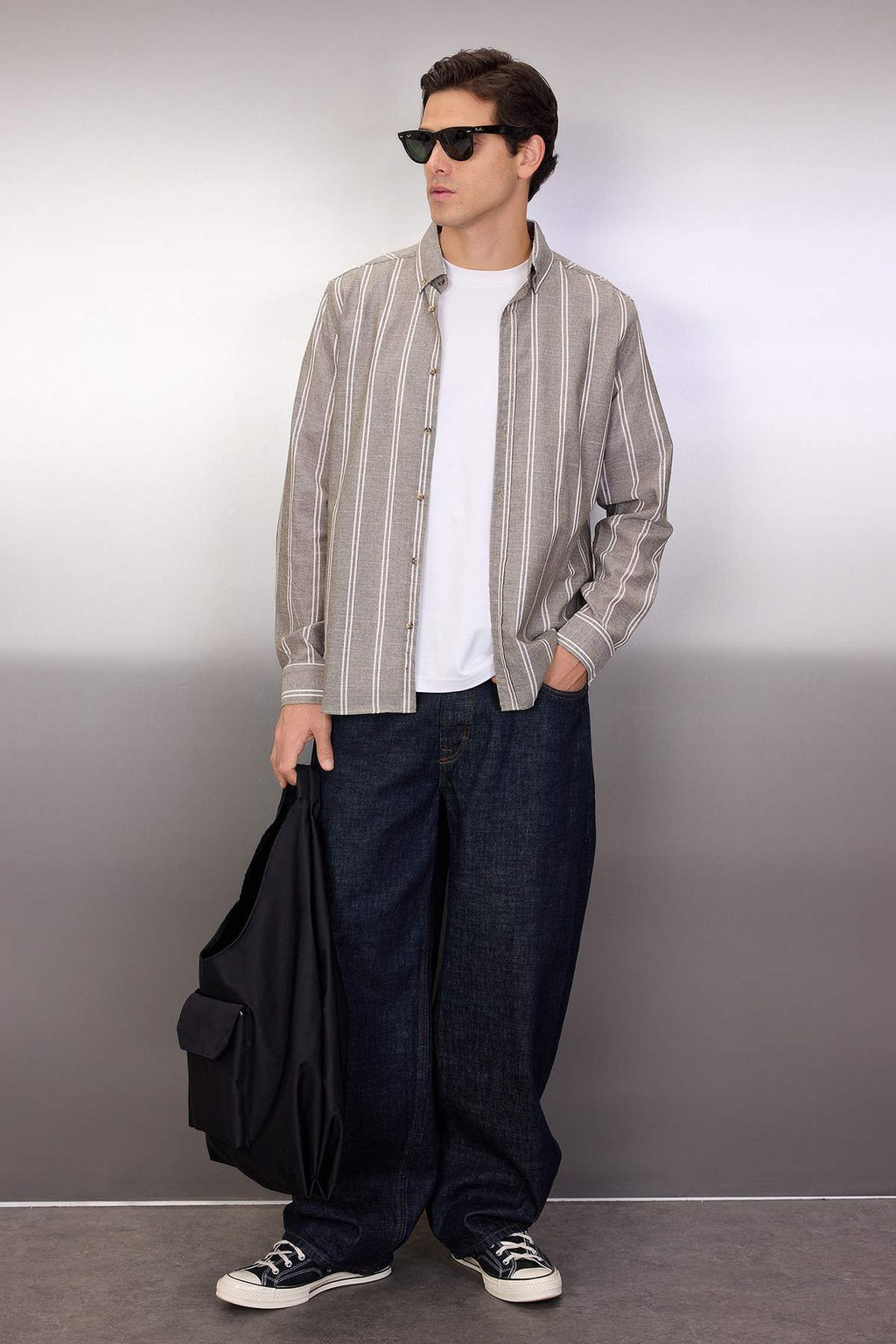 TRENDYOL MAN Beyaz Slim Fit Dugmeli Yaka Ince Cizgili Gomlek TMNSS20GO0092 - Trendyolmilla фото 47