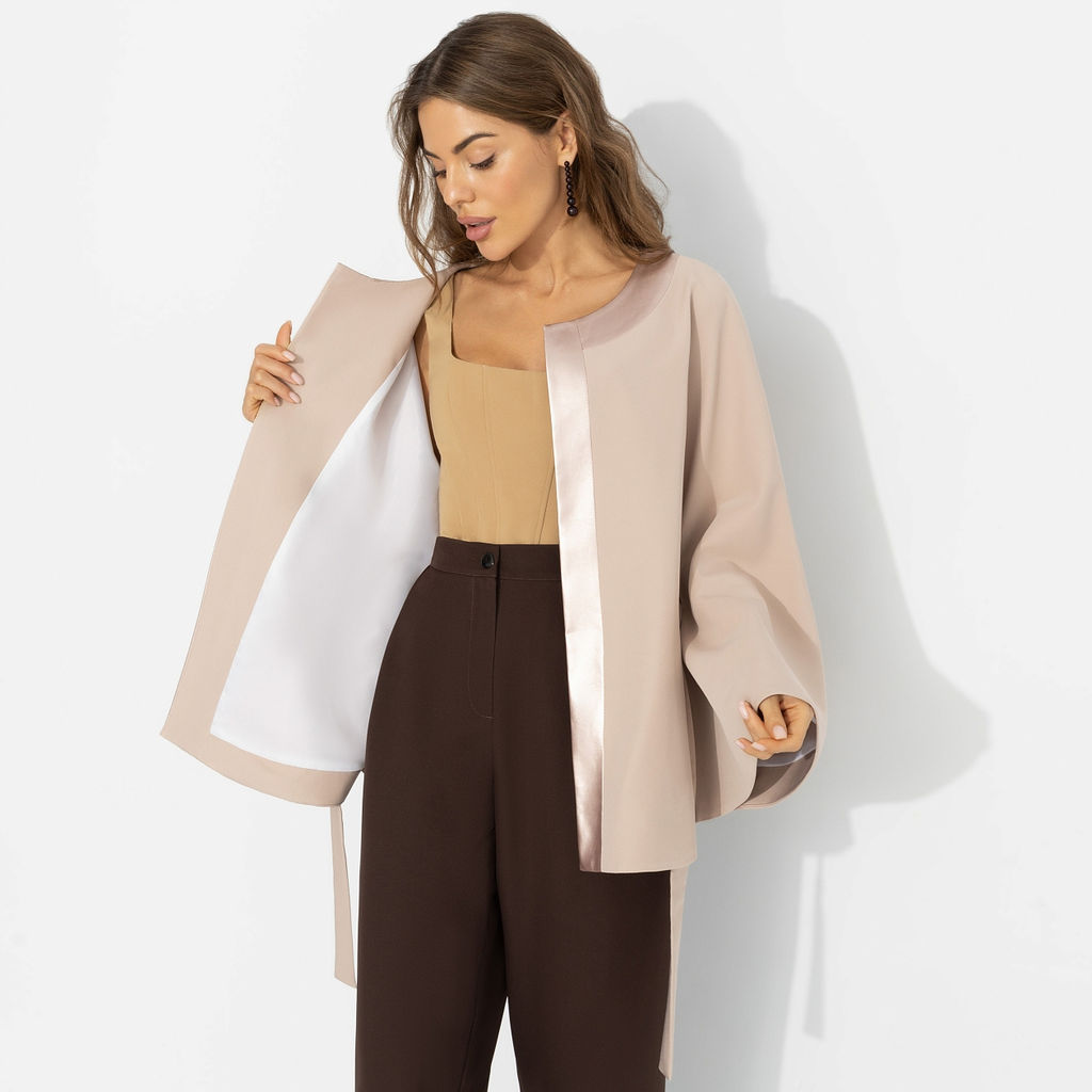 Жакет‑кейп на подкладе, Яркий эффект (пудра, с поясом) - Charutti фото 8