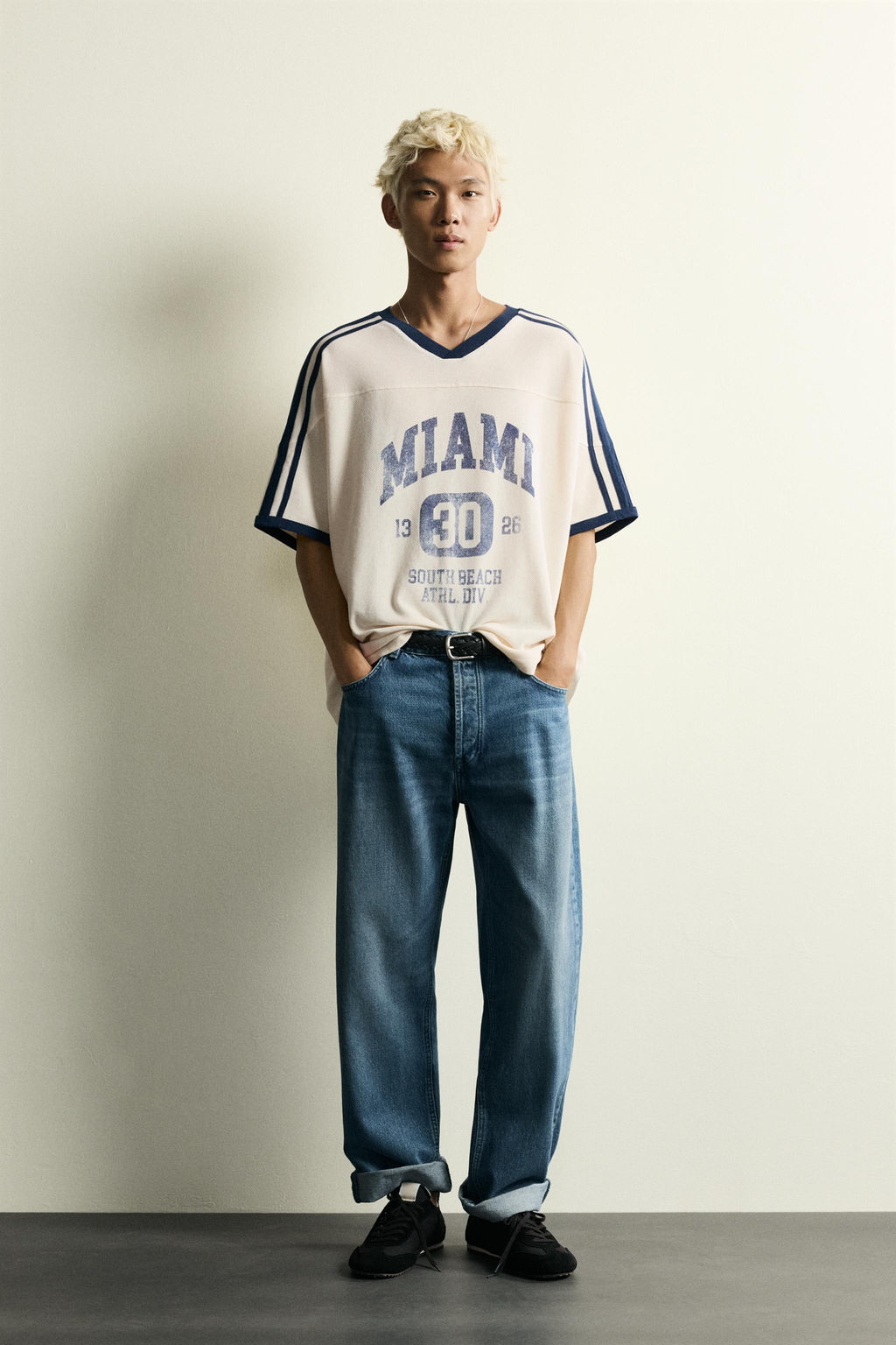 CAMISETA RELAXED FIT ESTAMPADO F?TBOL RETRO / Blanco roto
