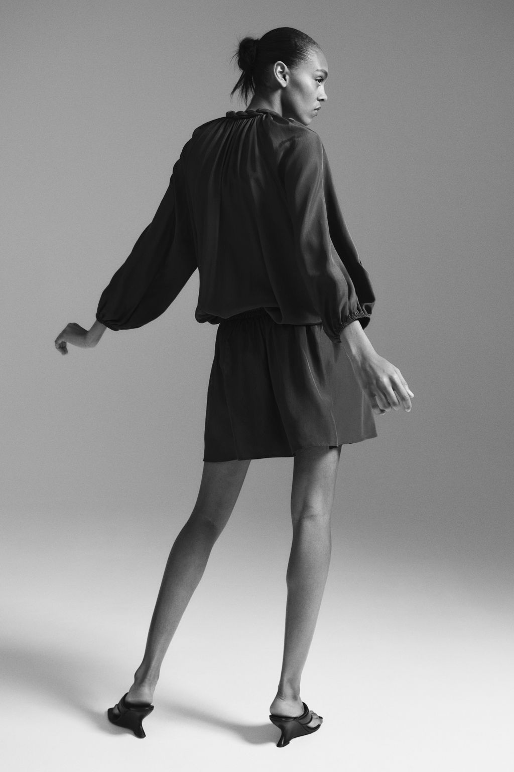 Vestido t?nica con detalle trenzado - H&m фото 3