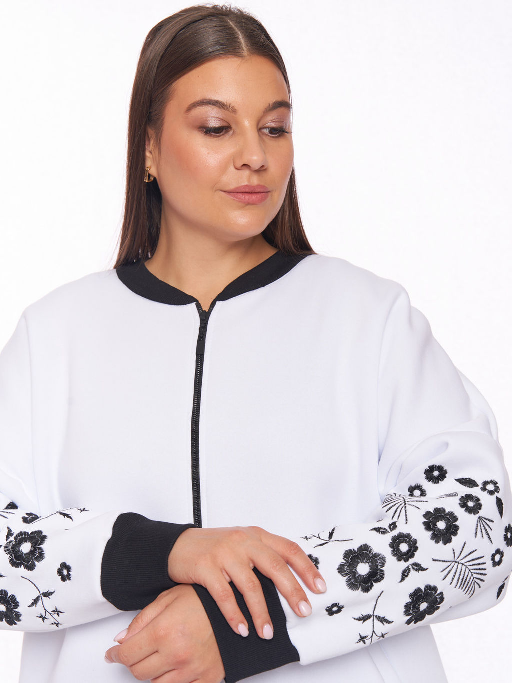 Бомбер с вышивкой GA02061WHT02 - Артесса фото 3
