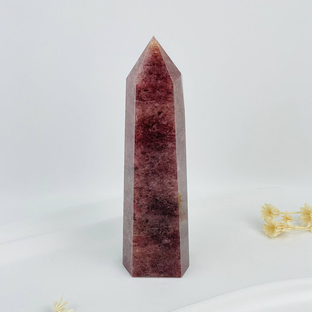 Кристалл из Клубничного кварца