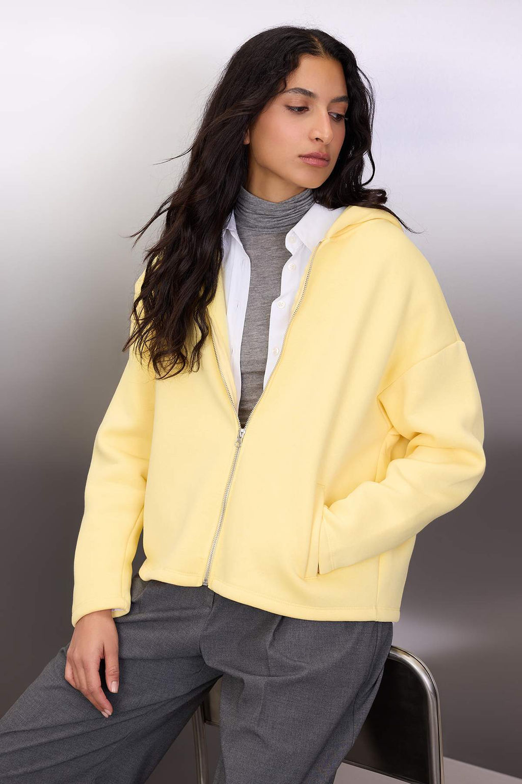 Ac?k Sar? Kal?n Ici Polarl? Kapusonlu Fermuarl? Oversize/Genis Kesim Orme Sweatshirt TWOAW26SW00111