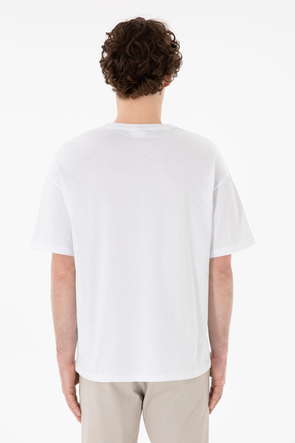 Erkek Oversize Fit Bisiklet Yaka Beyaz Ti__rt