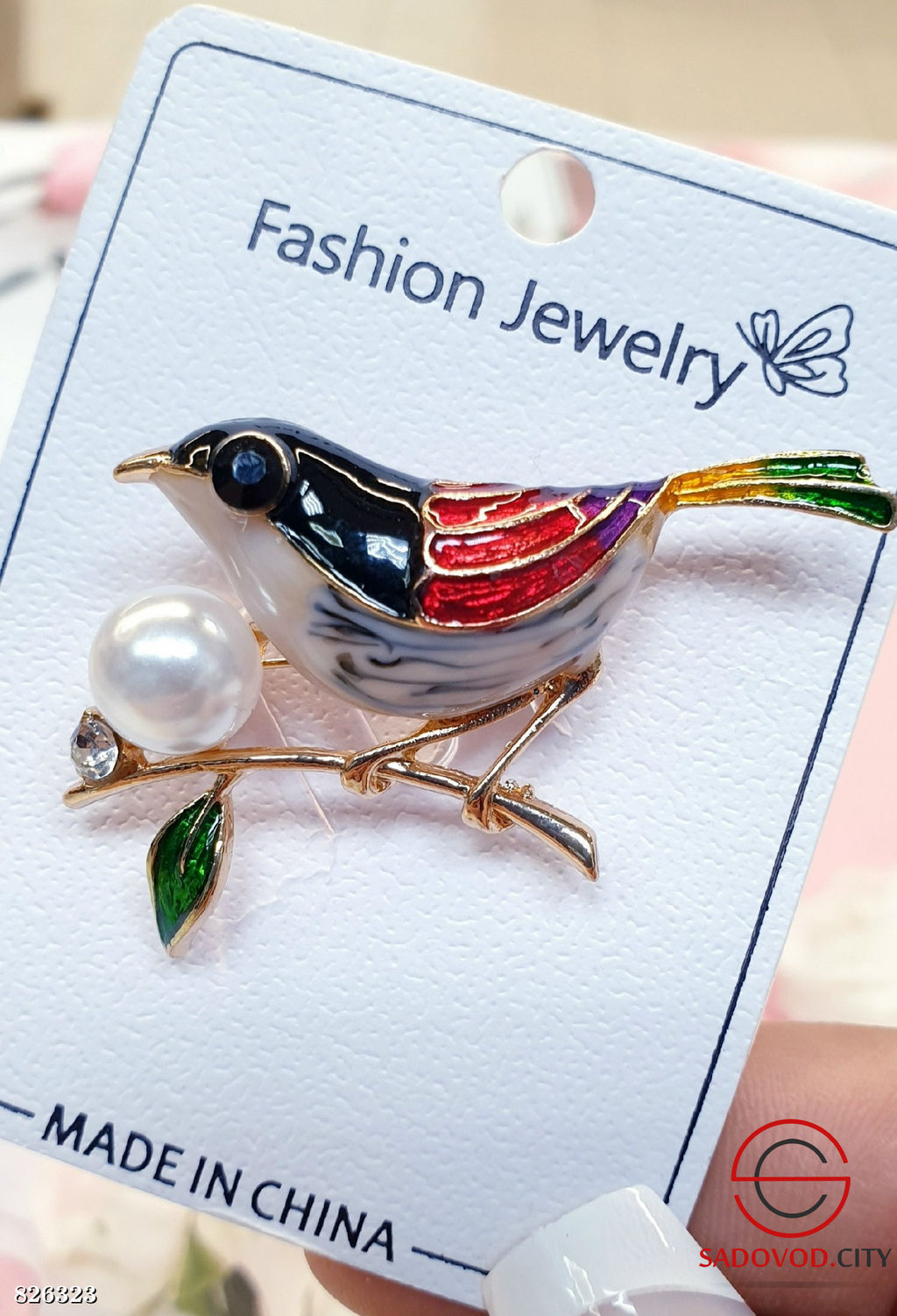 Брошь женская со стразами