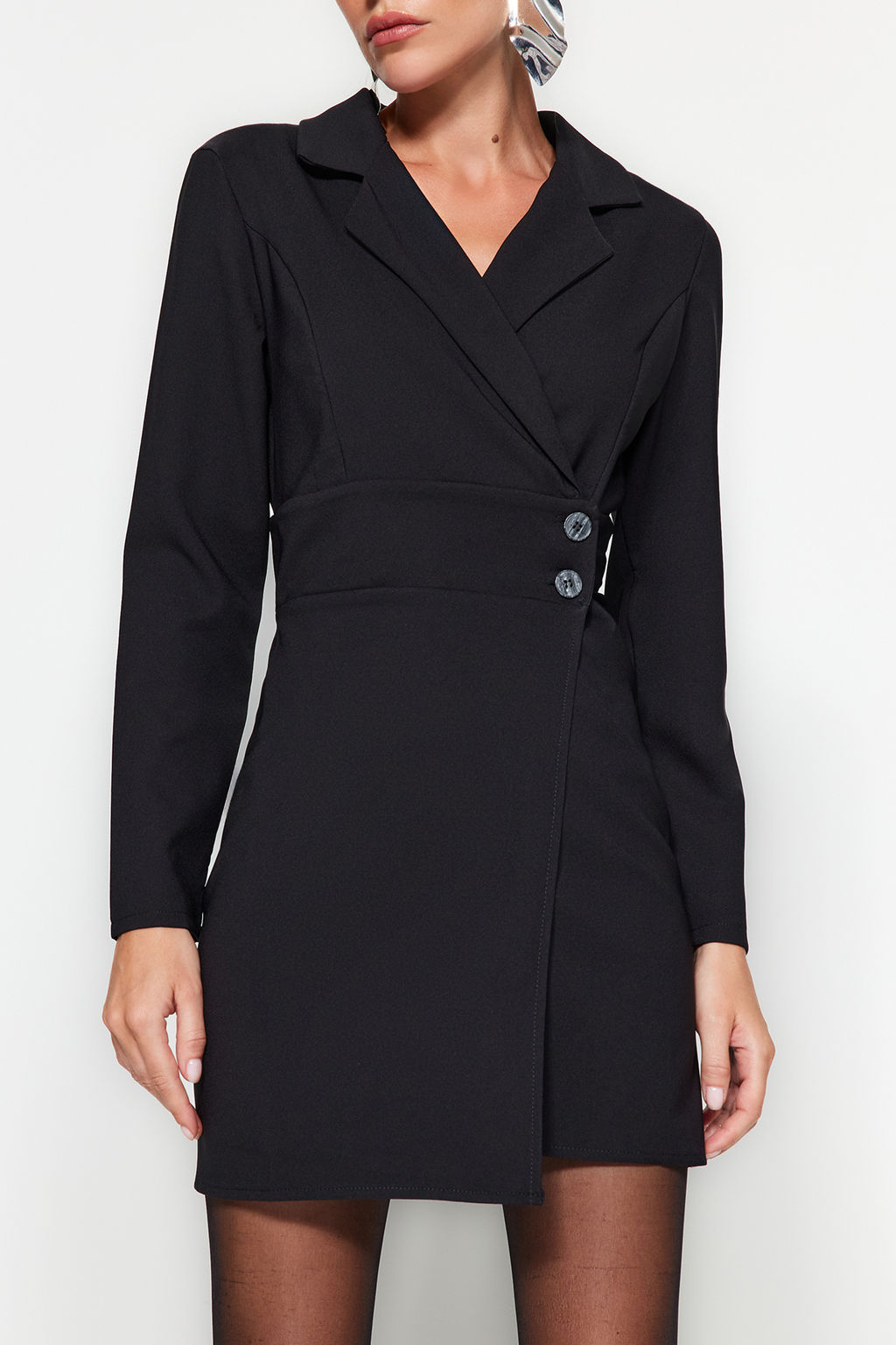 TRENDYOLMILLA Siyah Dugme Detayl? Mini Dokuma Ceket Elbise TWOAW24EL00462 фото 4