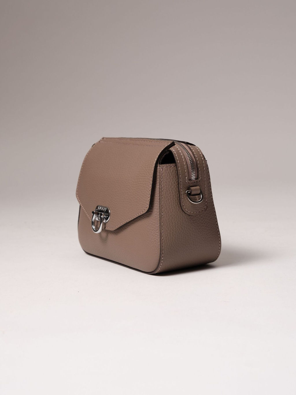 Сумка кожаная через плечо Azaro 3684 тауп