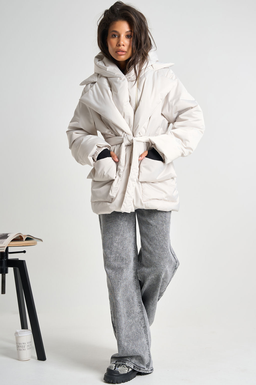 Куртка утепленная со съемным капюшоном жемчужная