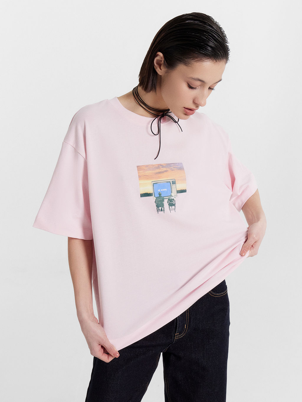 Футболка женская с принтом и надписью "wings of courage"